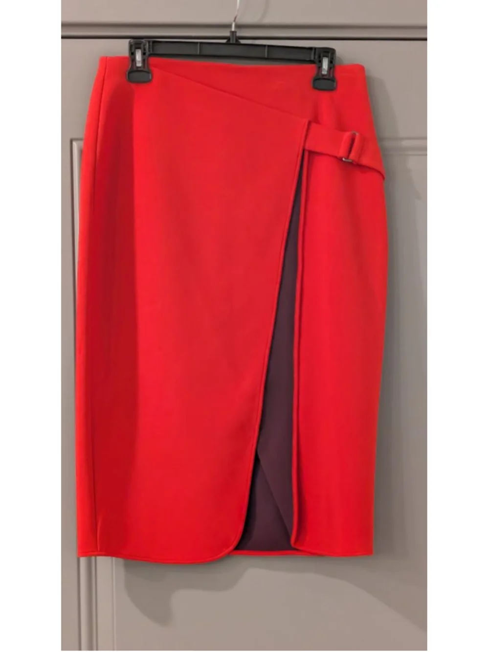 Women's Halogen Red Pencil Skirt with Slit - Size 6 - Picture 1 of 7
